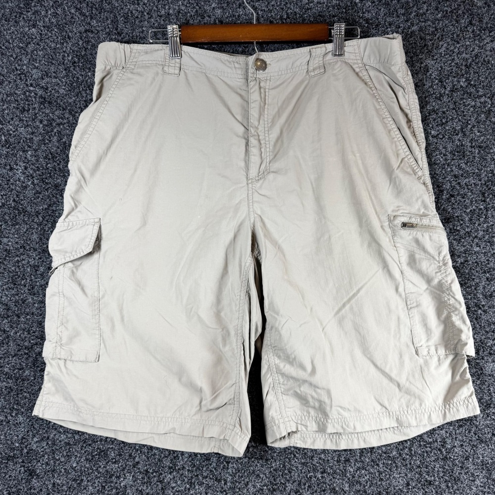 Columbia Mens Silver Ridge Cargo Shorts  Khaki 38W 12L Omni-Shade Hiking Ripstop